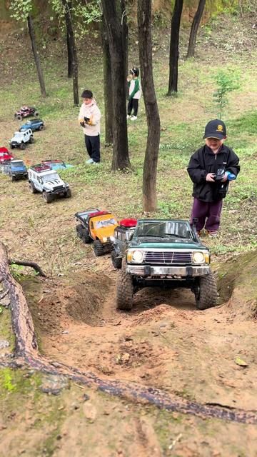 Risk Takers Face Difficult Moves - RC Remote Control